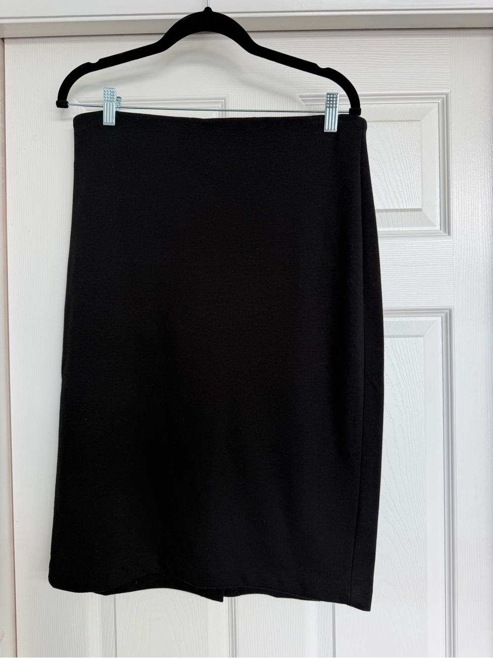 Philosophy Sleek Black Pencil Skirt